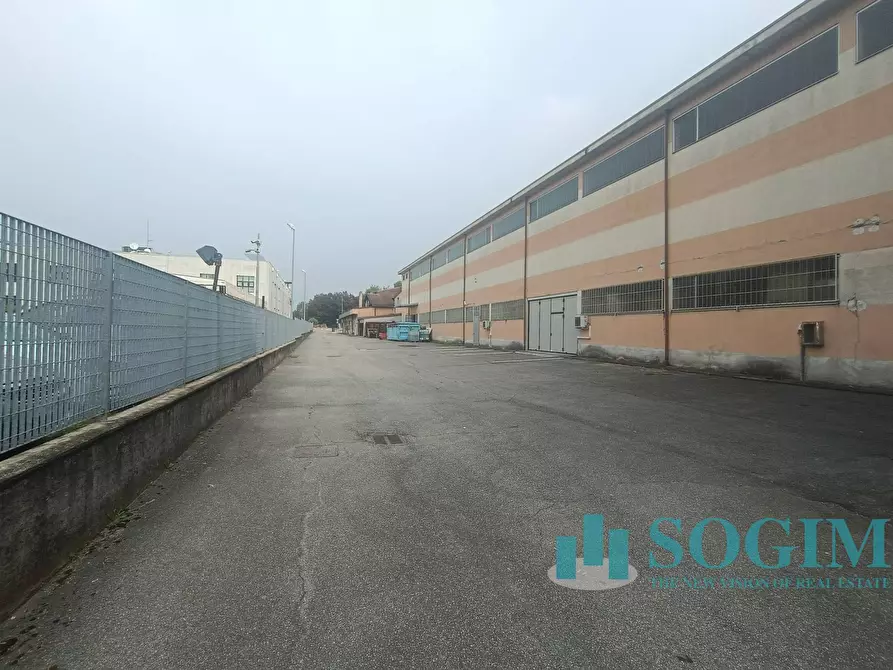 Immagine 20 di Capannone industriale in affitto  in Via Risorgimento 1 a Olgiate Comasco