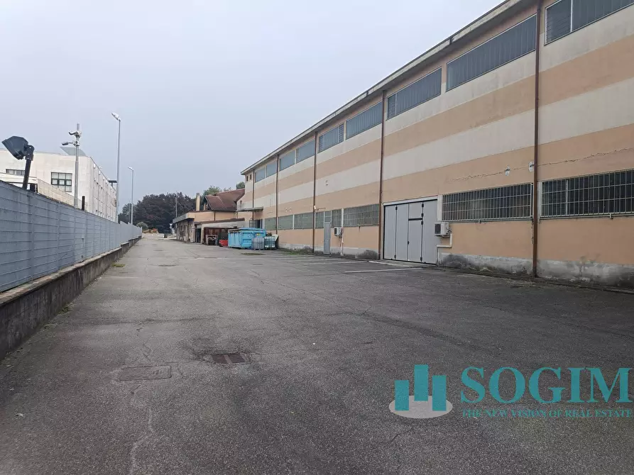 Immagine 21 di Capannone industriale in affitto  in Via Risorgimento 1 a Olgiate Comasco