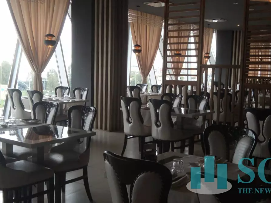 Immagine 8 di Locale commerciale in affitto  in Via Italia 162 a Busnago