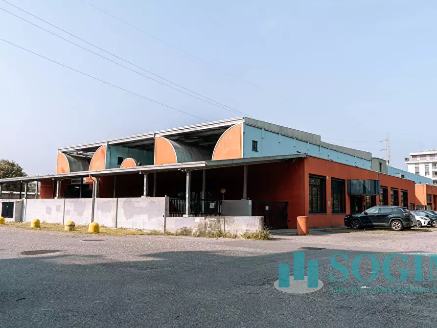 Immagine 24 di Capannone industriale in affitto  in GARIBALDI 58 a Brugherio