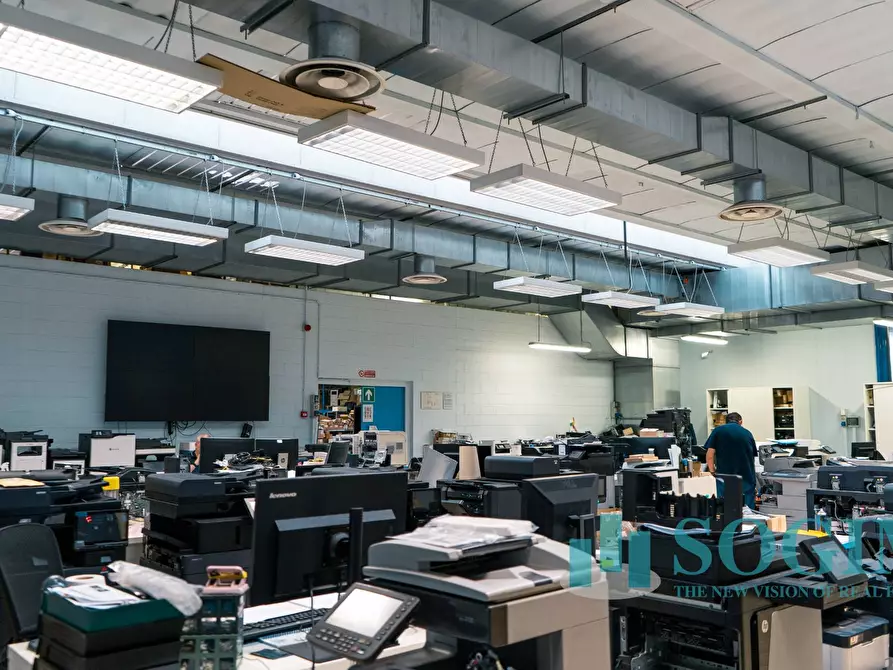 Immagine 4 di Capannone industriale in vendita  in Via Caravaggio a Desio