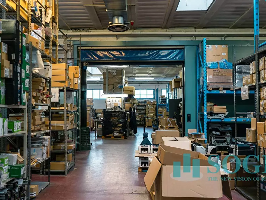 Immagine 40 di Capannone industriale in vendita  in Via Caravaggio a Desio