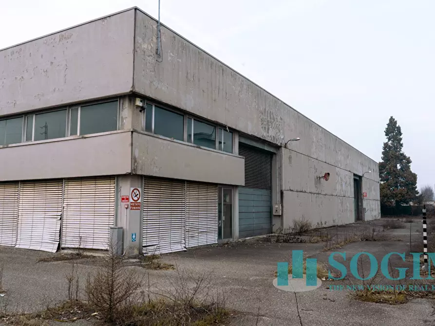 Immagine 4 di Capannone industriale in vendita  in Strada antica per Cassano a Cernusco Sul Naviglio