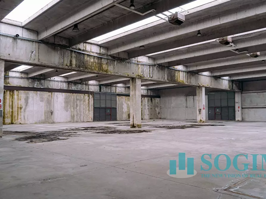 Immagine 7 di Capannone industriale in vendita  in Strada antica per Cassano a Cernusco Sul Naviglio