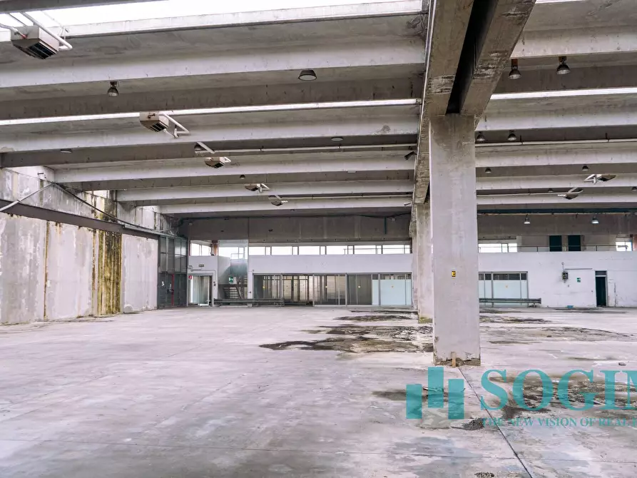 Immagine 9 di Capannone industriale in vendita  in Strada antica per Cassano a Cernusco Sul Naviglio