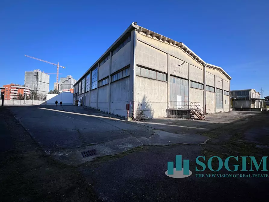 Immagine 12 di Capannone industriale in vendita  a Cesano Boscone