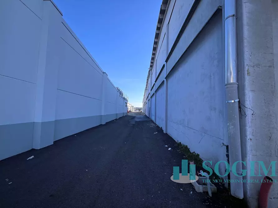 Immagine 16 di Capannone industriale in vendita  a Cesano Boscone