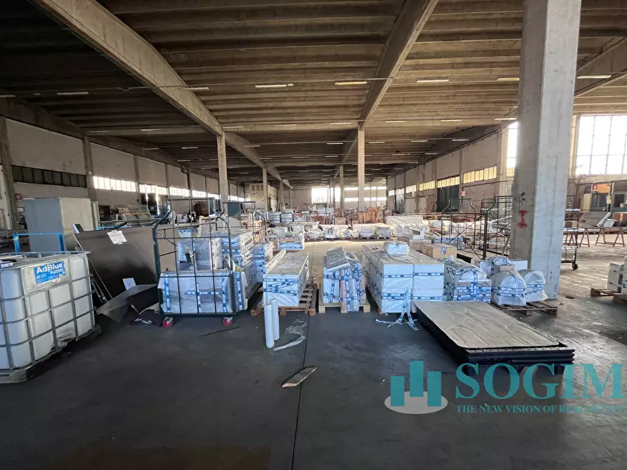 Immagine 1 di Capannone industriale in vendita  a Cesano Boscone
