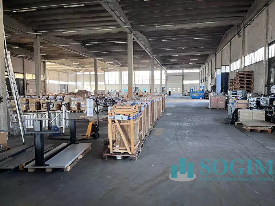 Immagine 28 di Capannone industriale in vendita  a Cesano Boscone