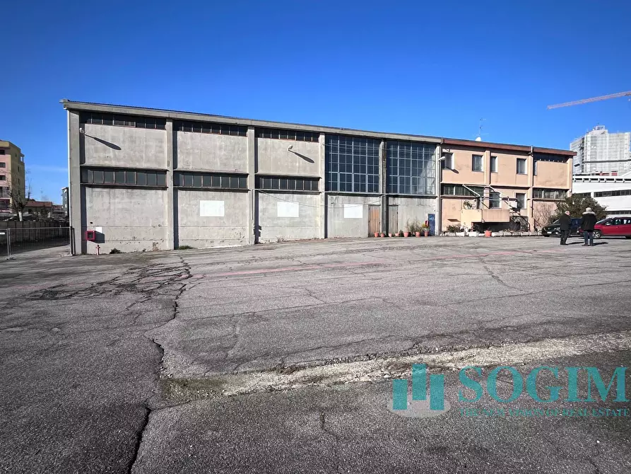 Immagine 30 di Capannone industriale in vendita  a Cesano Boscone
