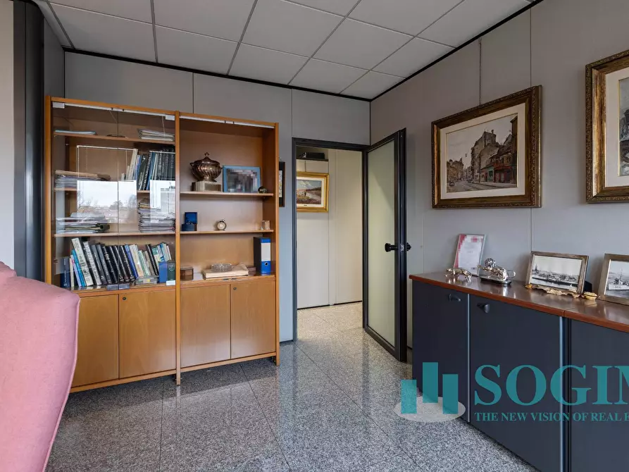 Immagine 27 di Ufficio in vendita  in via Cernuschi 6 a Monza