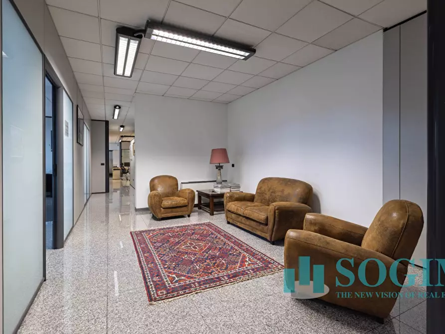 Immagine 29 di Ufficio in vendita  in via Cernuschi 6 a Monza