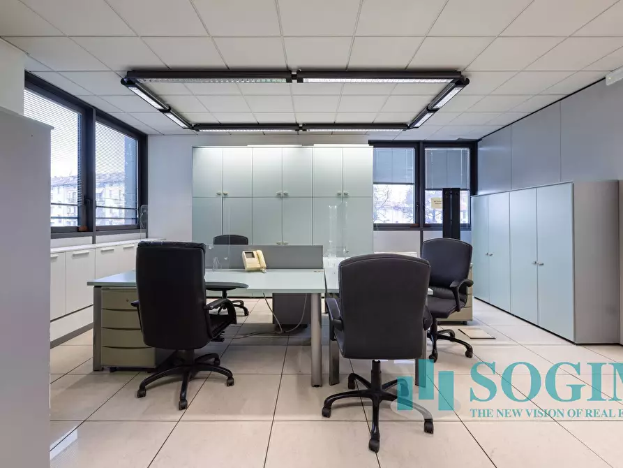 Immagine 41 di Ufficio in vendita  in via Cernuschi 6 a Monza