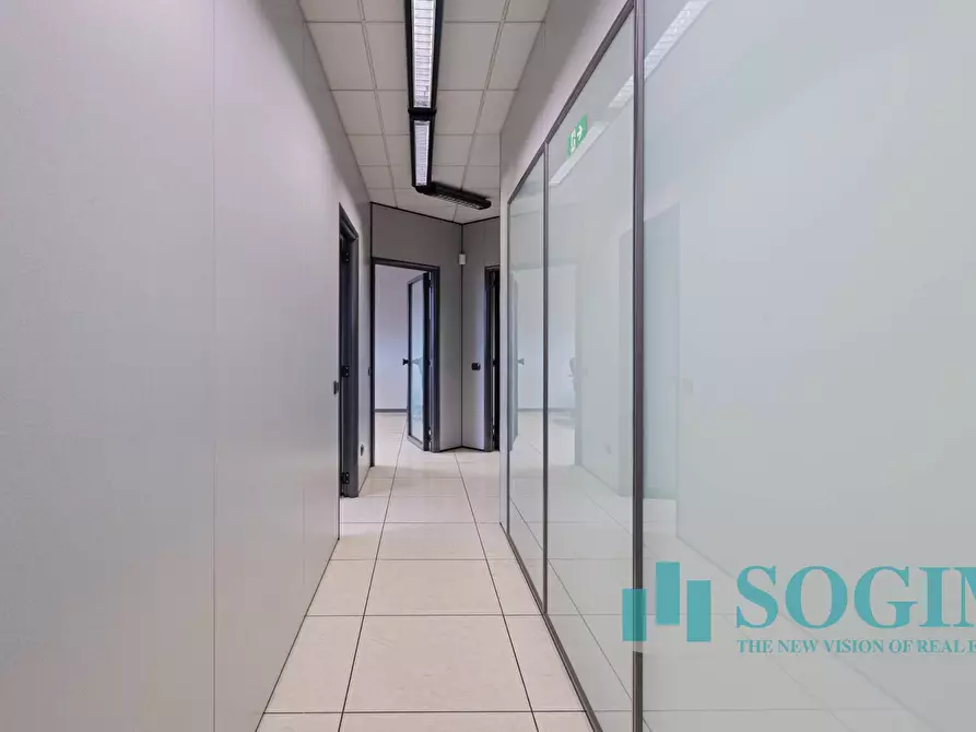 Immagine 47 di Ufficio in vendita  in via Cernuschi 6 a Monza