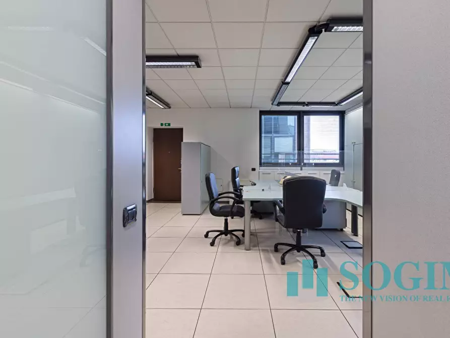 Immagine 49 di Ufficio in vendita  in via Cernuschi 6 a Monza