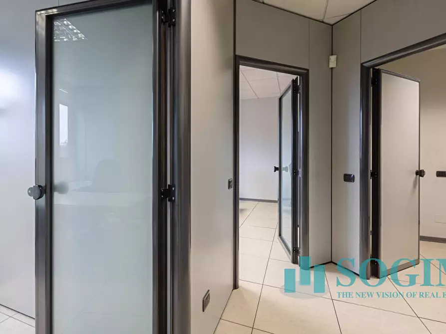 Immagine 50 di Ufficio in vendita  in via Cernuschi 6 a Monza