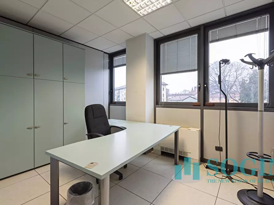 Immagine 51 di Ufficio in vendita  in via Cernuschi 6 a Monza