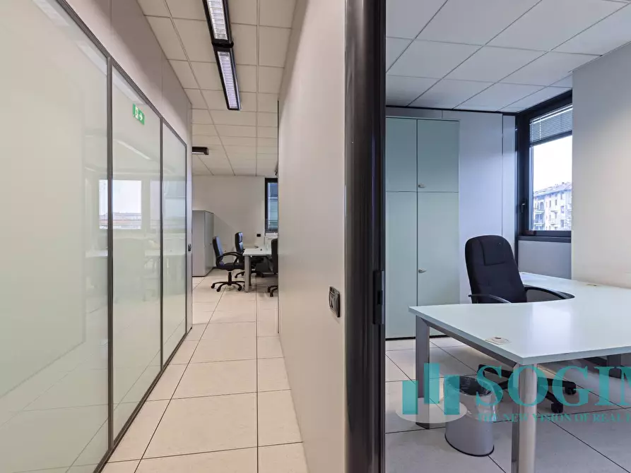 Immagine 52 di Ufficio in vendita  in via Cernuschi 6 a Monza