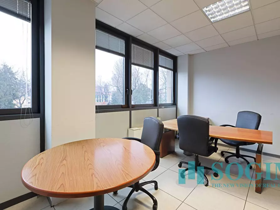 Immagine 54 di Ufficio in vendita  in via Cernuschi 6 a Monza