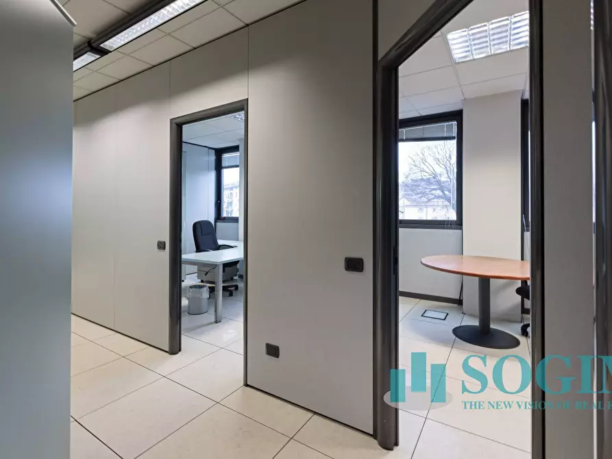 Immagine 58 di Ufficio in vendita  in via Cernuschi 6 a Monza