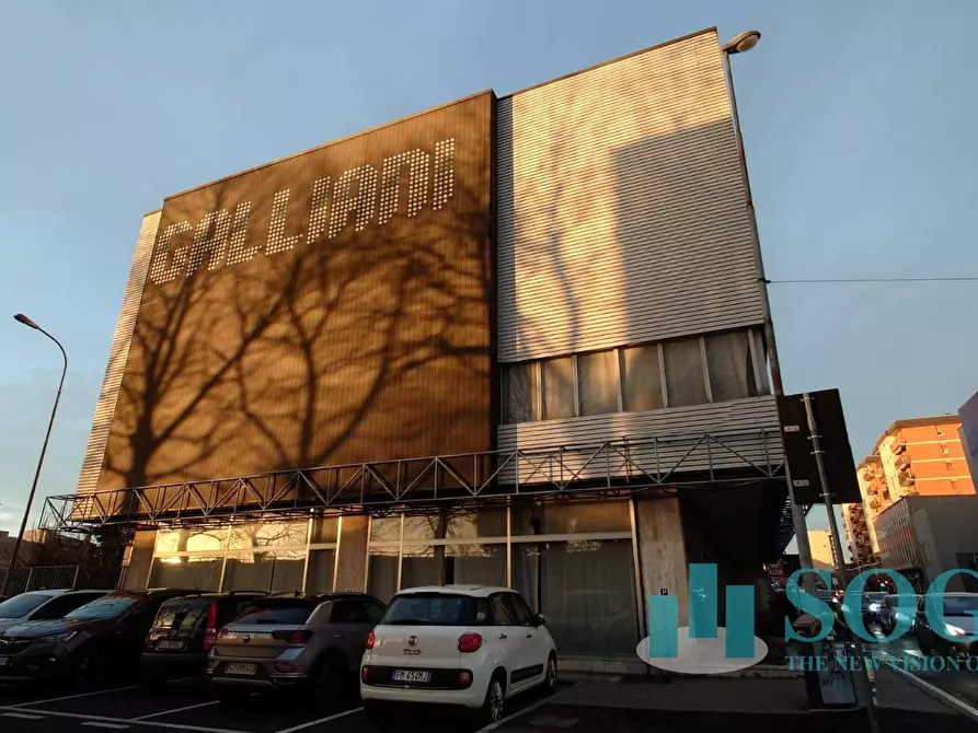 Immagine 9 di Locale commerciale in vendita  in via carducci 104 a Lissone