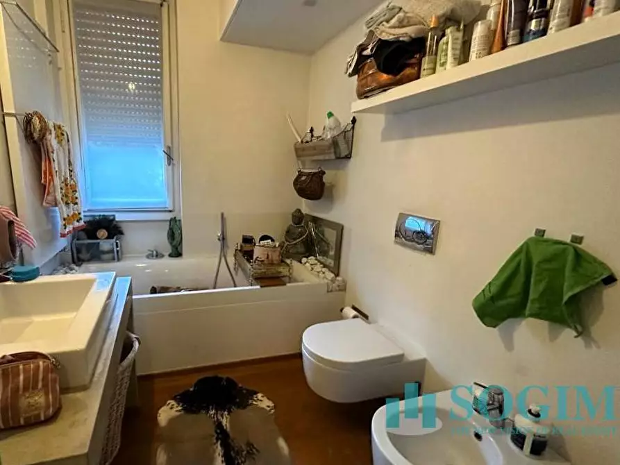 Immagine 10 di Appartamento in vendita  in Via rezia a Como