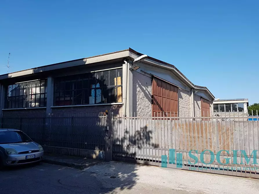 Immagine 7 di Capannone industriale in vendita  a Opera