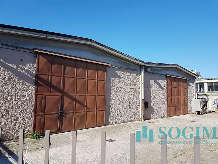 Immagine 8 di Capannone industriale in vendita  a Opera