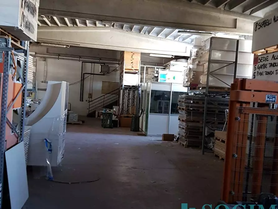 Immagine 12 di Capannone industriale in vendita  a Opera