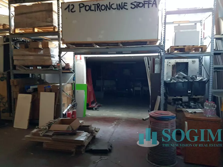 Immagine 13 di Capannone industriale in vendita  a Opera