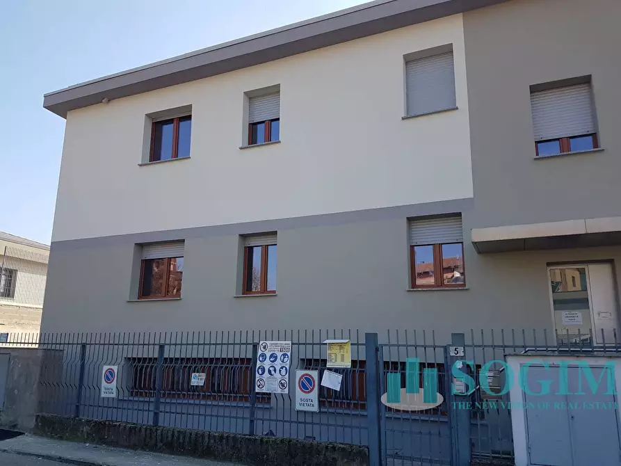 Immagine 14 di Capannone industriale in vendita  a Opera