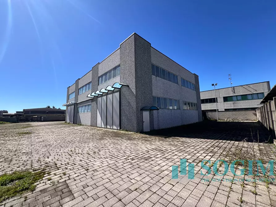 Immagine 3 di Locale commerciale in vendita  in via Milano a Cerano