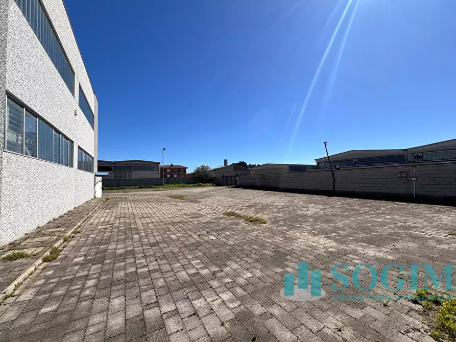 Immagine 8 di Locale commerciale in vendita  in via Milano a Cerano