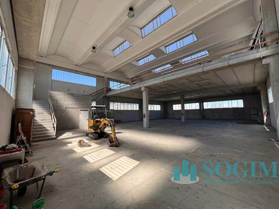 Immagine 10 di Locale commerciale in vendita  in via Milano a Cerano