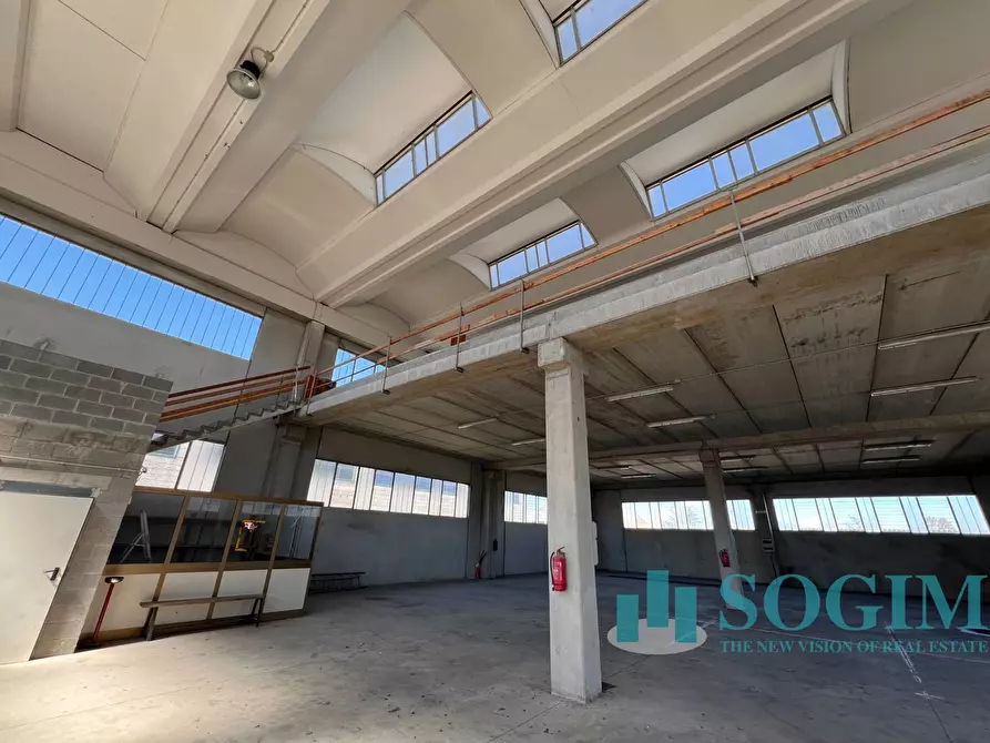 Immagine 14 di Locale commerciale in vendita  in via Milano a Cerano