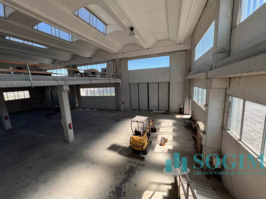 Immagine 15 di Locale commerciale in vendita  in via Milano a Cerano