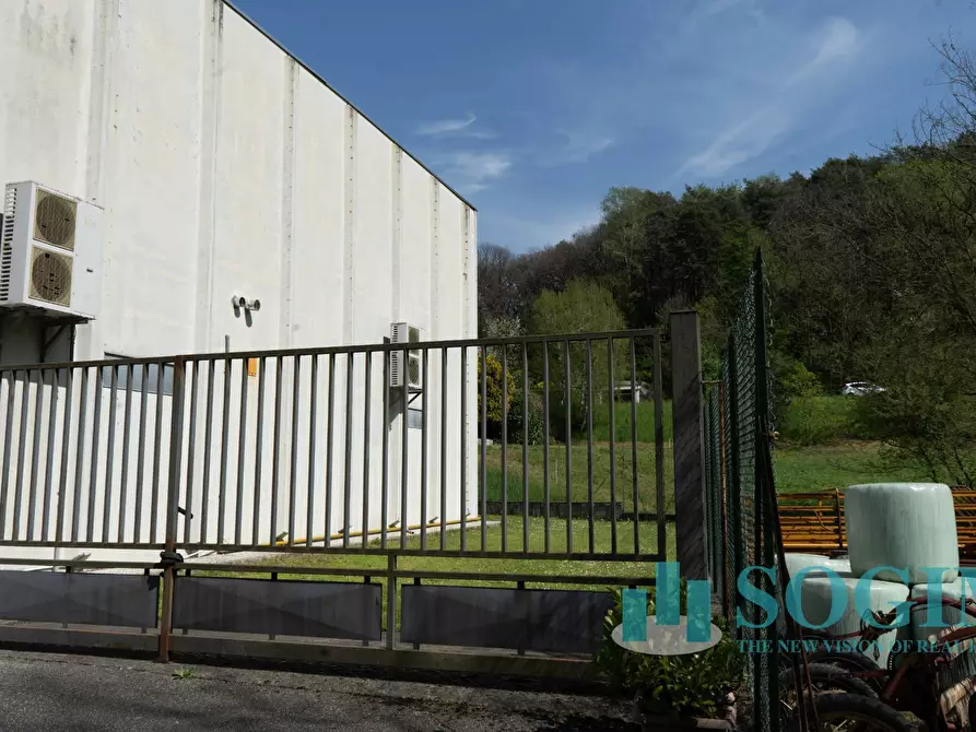 Immagine 21 di Capannone industriale in vendita  in Via caduti oltronesi 1 a Oltrona Di San Mamette