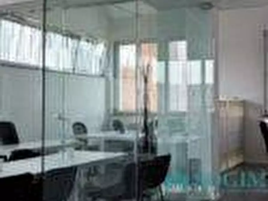 Immagine 5 di Ufficio in vendita  a Rozzano