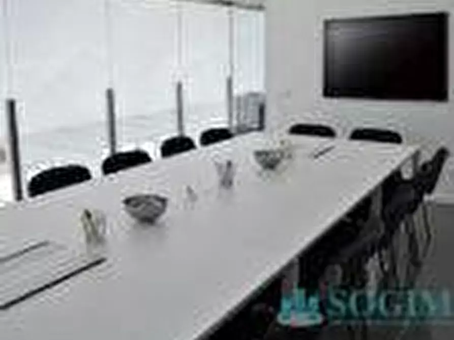 Immagine 7 di Ufficio in vendita  a Rozzano