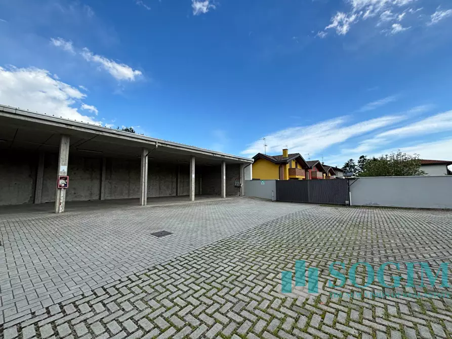 Immagine 34 di Capannone industriale in vendita  in via giovanni XXIII 102 a Cardano Al Campo