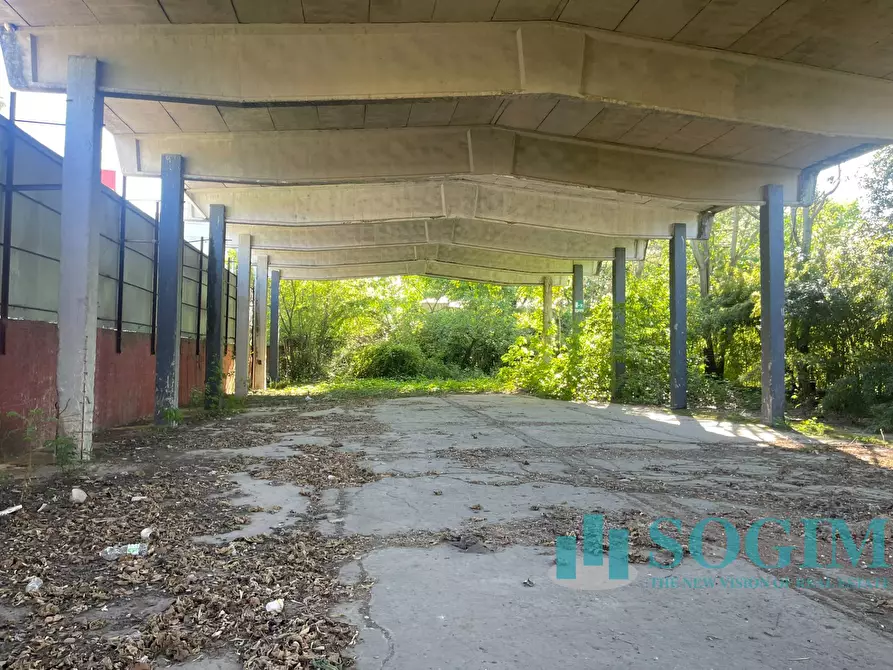 Immagine 3 di Capannone industriale in vendita  a Milano