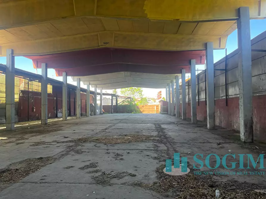 Immagine 7 di Capannone industriale in vendita  a Milano