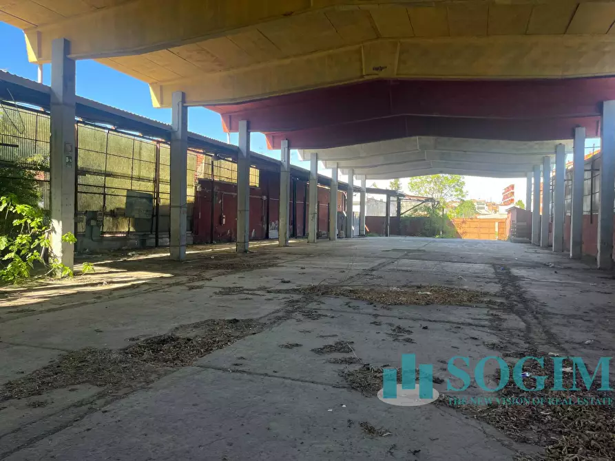 Immagine 8 di Capannone industriale in vendita  a Milano