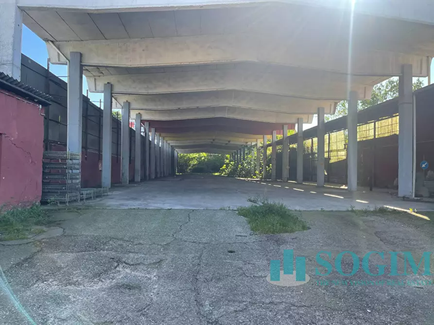 Immagine 11 di Capannone industriale in vendita  a Milano