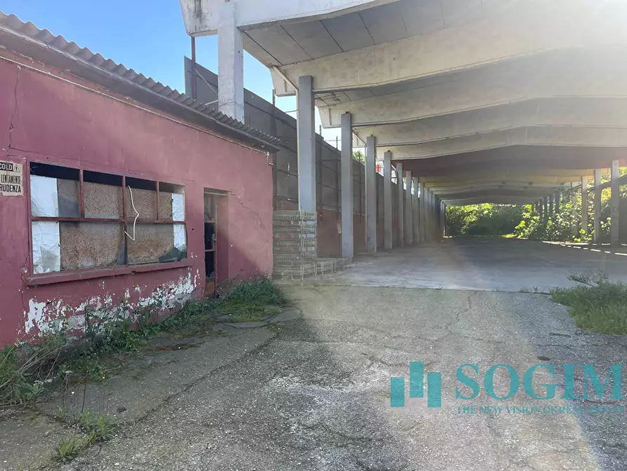 Immagine 12 di Capannone industriale in vendita  a Milano