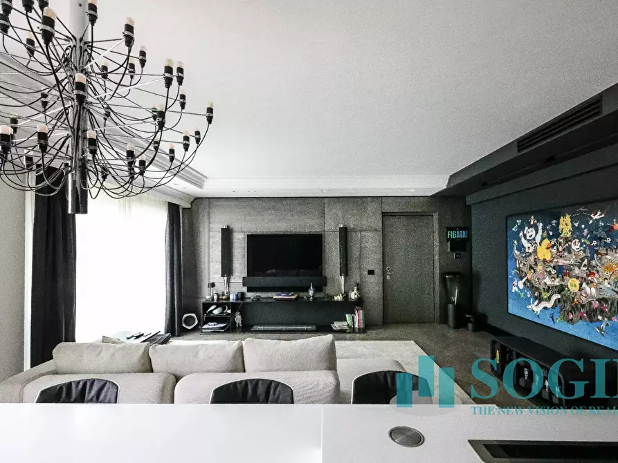 Immagine 2 di Appartamento in vendita  in via Volta 40 a Monza