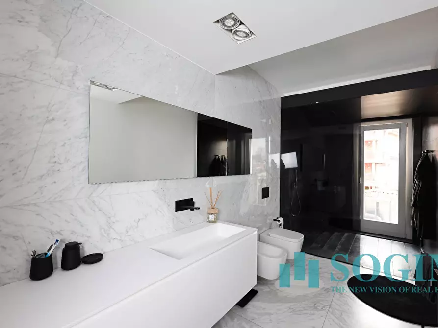 Immagine 27 di Appartamento in vendita  in via Volta 40 a Monza