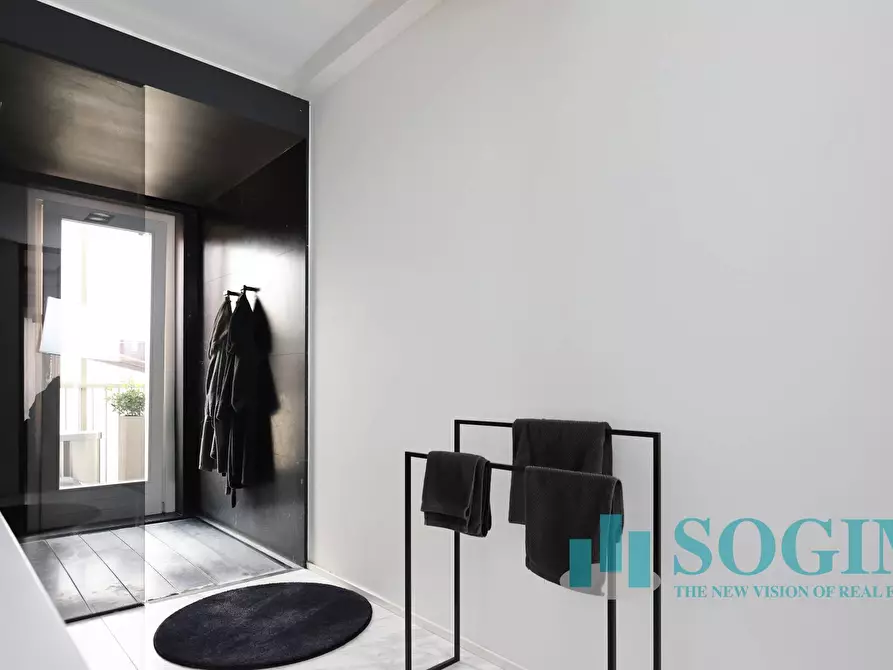 Immagine 30 di Appartamento in vendita  in via Volta 40 a Monza