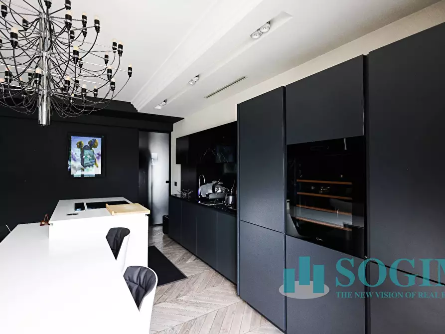 Immagine 45 di Appartamento in vendita  in via Volta 40 a Monza