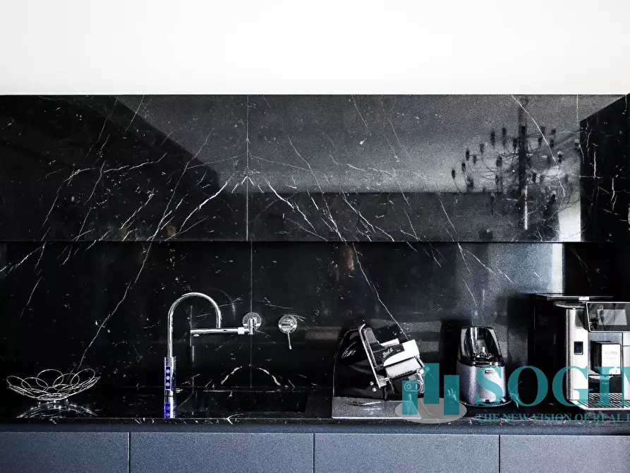 Immagine 50 di Appartamento in vendita  in via Volta 40 a Monza